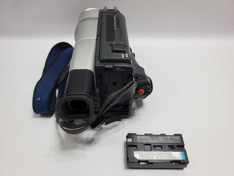 Sony Digital Handycam DCR-TRV120 Digital 8 Camcorder (AS-IS) |