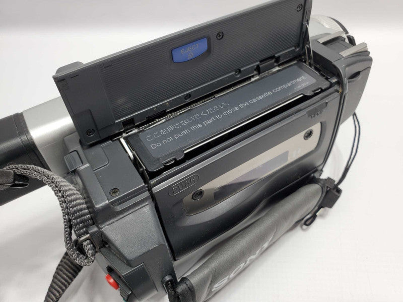 Sony Digital Handycam DCR-TRV120 Digital 8 Camcorder (AS-IS) |
