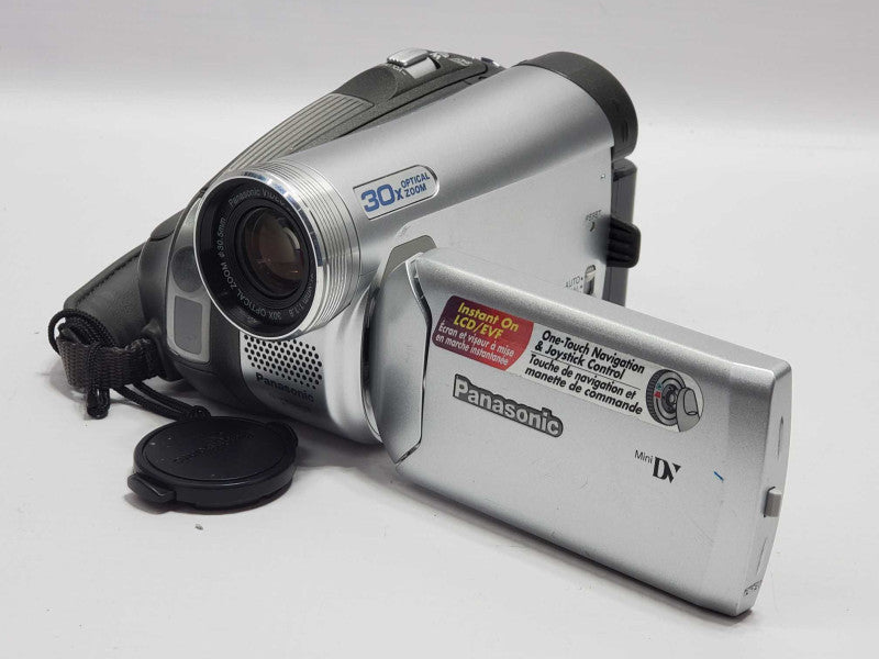 Panasonic PV-GS29 MiniDV Camcorder |