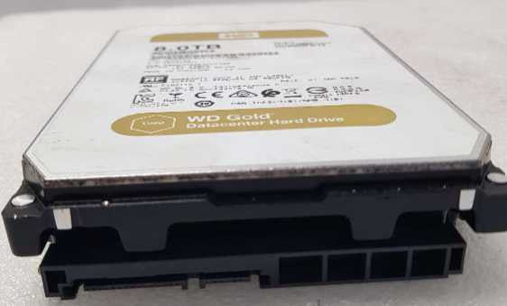 1x 8 TB  WD GOLD  SATA 3.5  HARD DRIVE