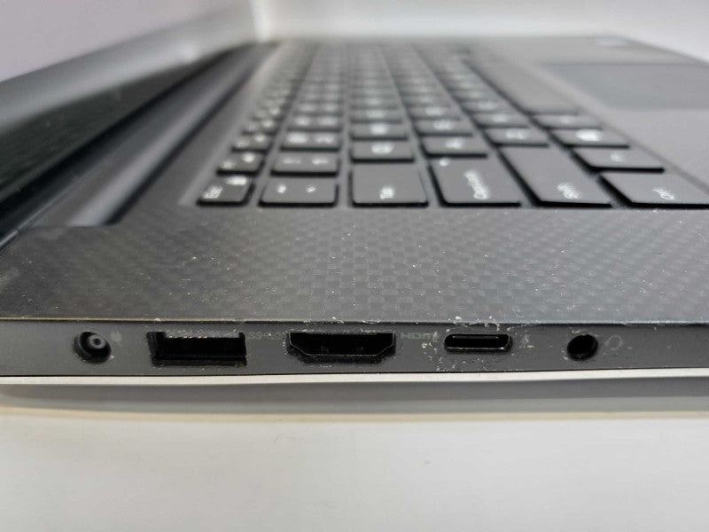 Dell XPS P56F Core i7-7700HQ @ 2.8 GHz 16GB Ram 250GB SSD GTX 1050 4GB [READ] (