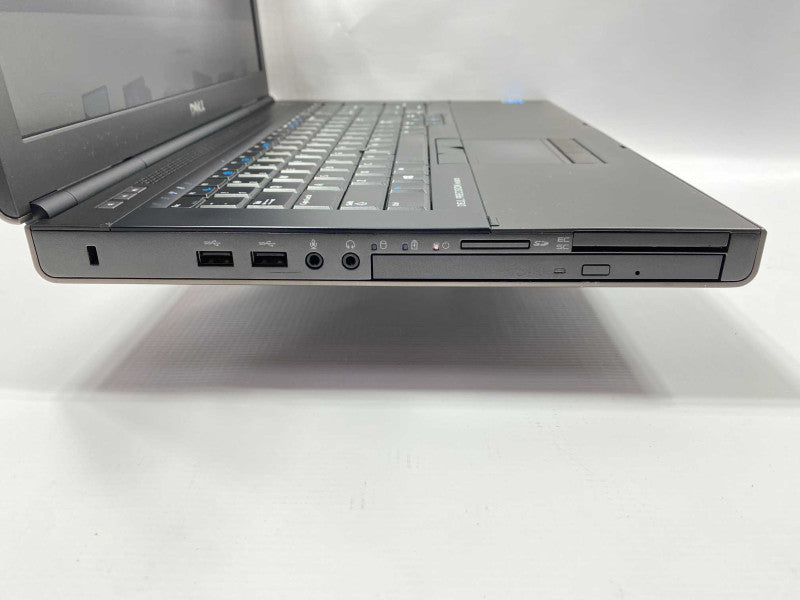 17.5\\" DELL with Precision M6800 with i5-4300M CPU 8GB RAM & 256GB SSD Storage  -