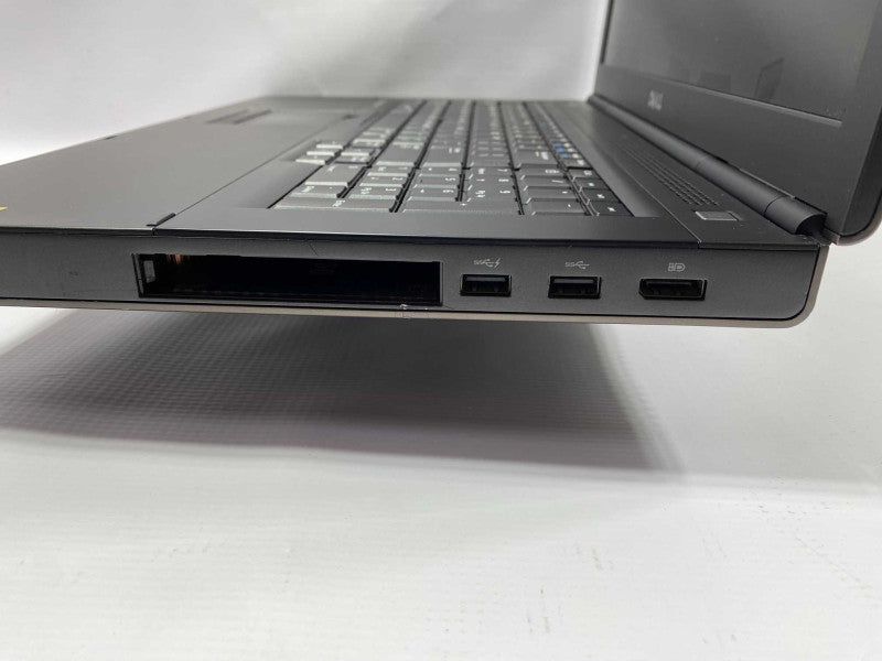 17.5\\" DELL with Precision M6800 with i5-4300M CPU 8GB RAM & 256GB SSD Storage  -