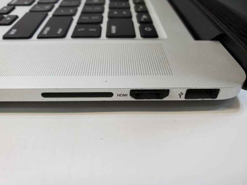 MacBook Pro 2015 15\\" Core i7-4770HQ @ 2.2GHz 16GB DDR3 500GB SSD [READ] (