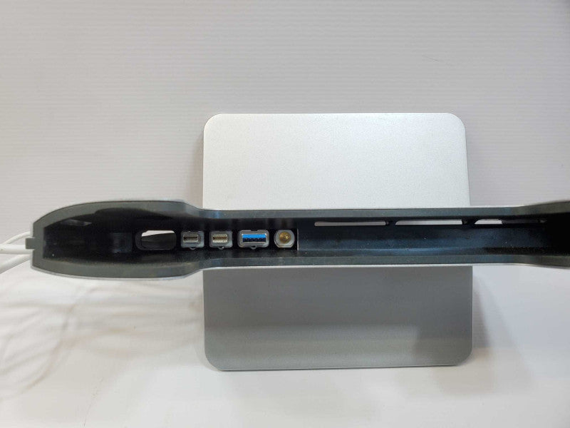 Henge Docks Vertical Docking Station FOR 15\\" MACBOOK PRO (