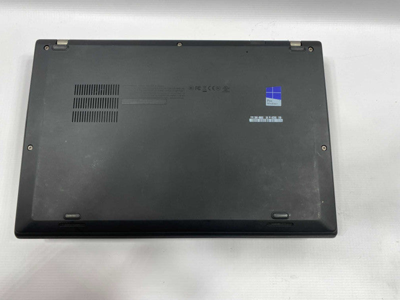 Lenovo ThinkPad X1 Carbon 5th gen with i7-7600U CPU 16GB RAM & 256GB SSD -