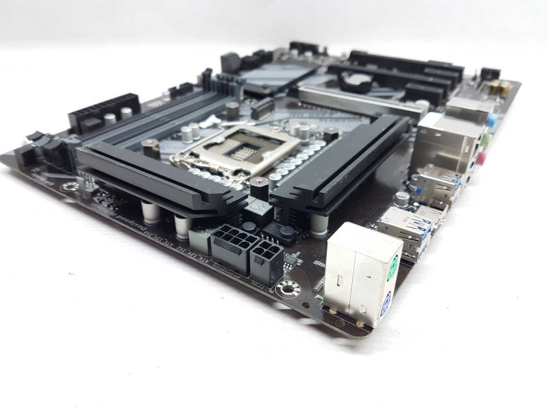 Gigabyte Z390 UD Motherboard DDR4 LGA 1151 - READ #