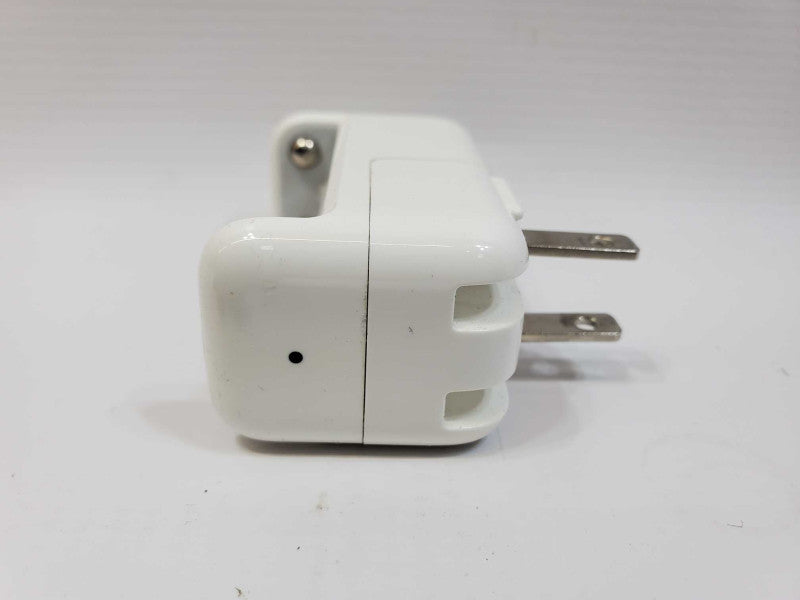 Apple Battery Charger A1360 Rechargeable AA Batteries (
