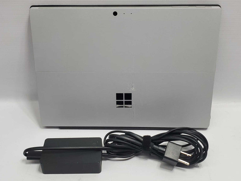 Microsoft Surface Pro 4 1724 i7-6650U 2.2GHz 8GB RAM 256GB Storage |