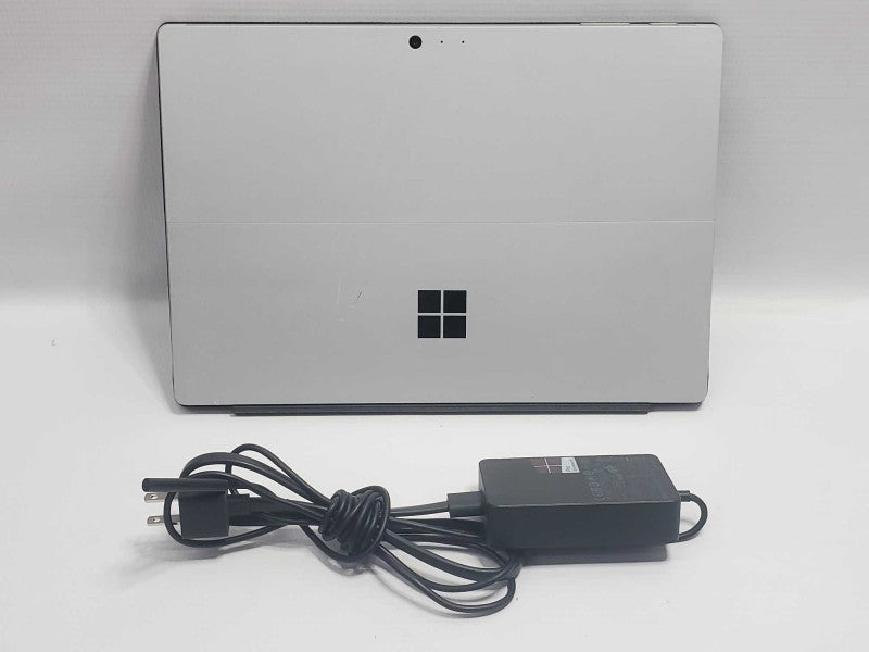 Microsoft Surface Pro 4 1724 Core m3 0.9GHz 4GB RAM 128GB Storage |