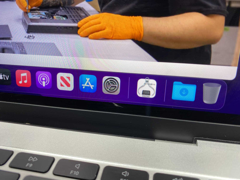MacBook Pro 2016 13-inch with Intel i5 CPU 16GB RAM & 500GB Storage  -