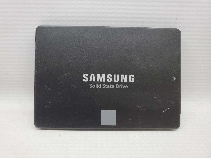 Solid State Drive - 240 to 256 GB - Sata 2.5\\" [Assorted SSD] (