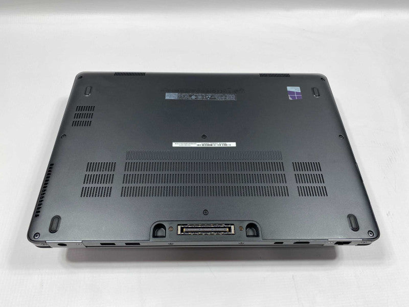 DELL latitude E7470 with i5-6200U CPU 8GB RAM 256GB SSD Storage  -