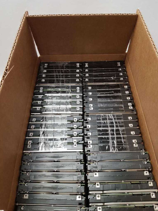 A box of 600GB 2.5\\'\\' SAS HDDs mixed brands - 84 PCS
