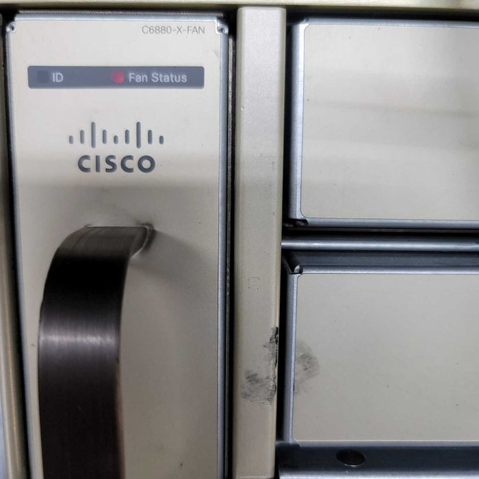 Cisco C6880-X V01 Catalyst 6880-X-Chassis XL Tables W/ 1x C6880-X-3KW-AC =