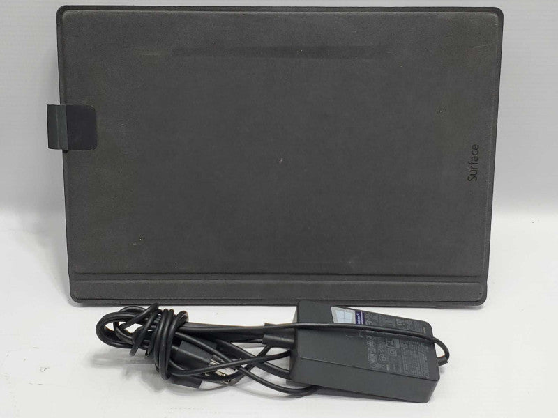 Microsoft Surface Pro 3 1631 i7-4650U 8GB RAM 256GB Storage |