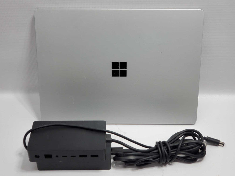 Microsoft Surface Laptop 2 (1769) i5-7200U 4GB RAM 128GB Storage (READ) |