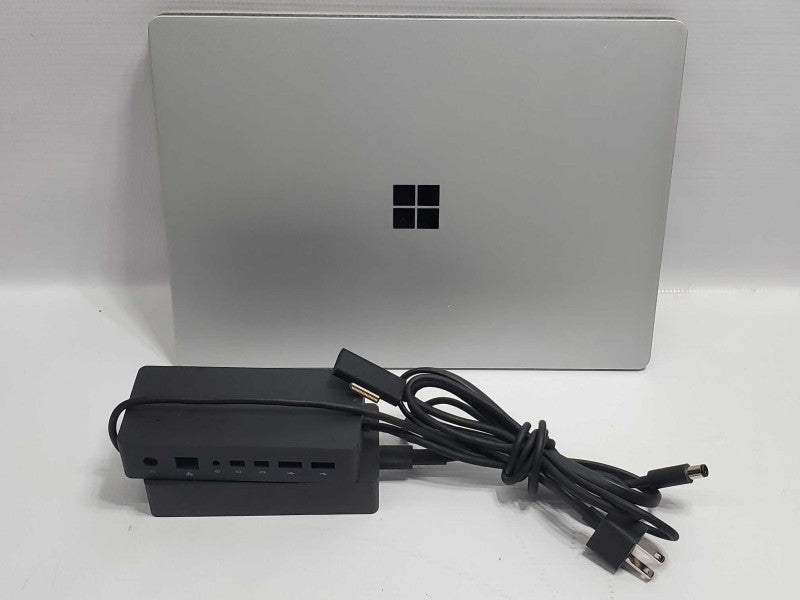 Microsoft Surface Laptop 2 (1769) i5-8250U 8GB RAM 256GB Storage (READ) |