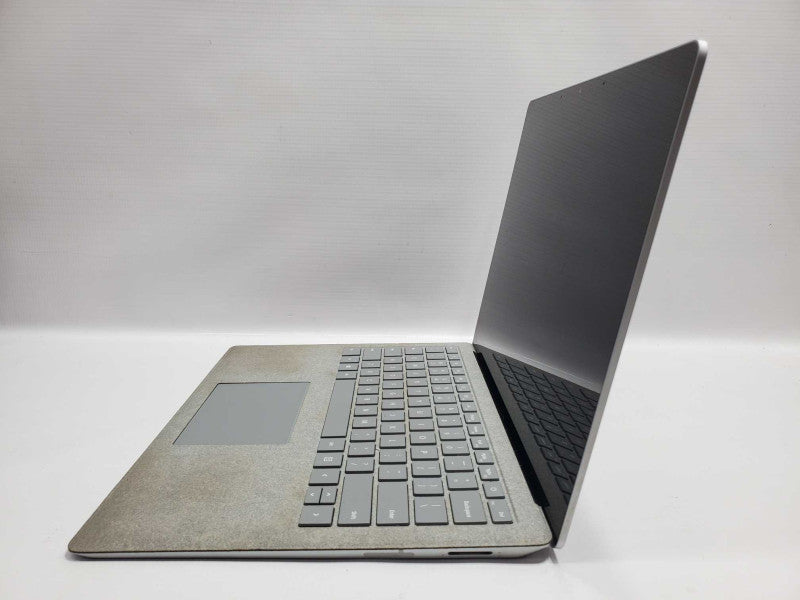Microsoft Surface Laptop 2 (1769) i5-7200U 8GB RAM 256GB Storage (READ) |