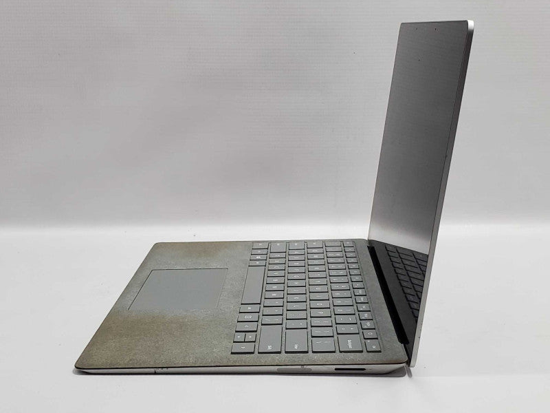Microsoft Surface Laptop 2 (1769) i5-7200U 4GB RAM 128GB Storage |