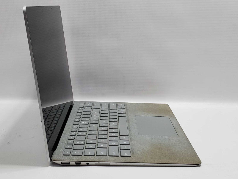 Microsoft Surface Laptop 2 (1769) i5-7200U 4GB RAM 128GB Storage |