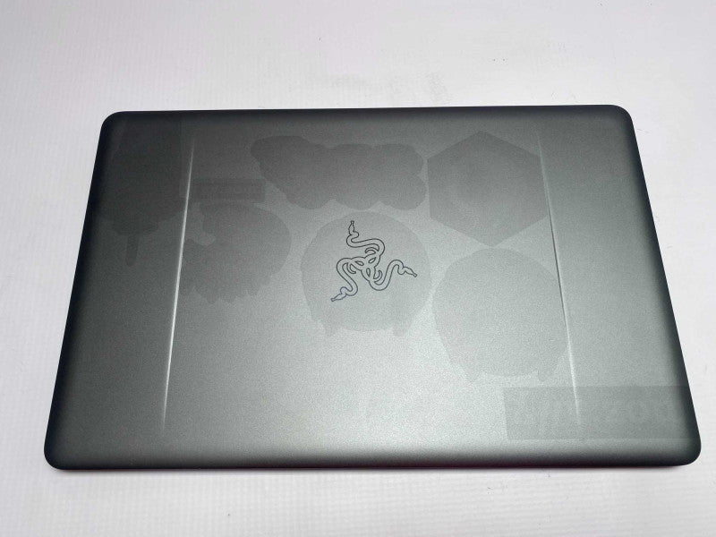 Razer blade Stealth RZ09-0239 with i7-8550U CPU 16GB RAM & 512GB NVME  -