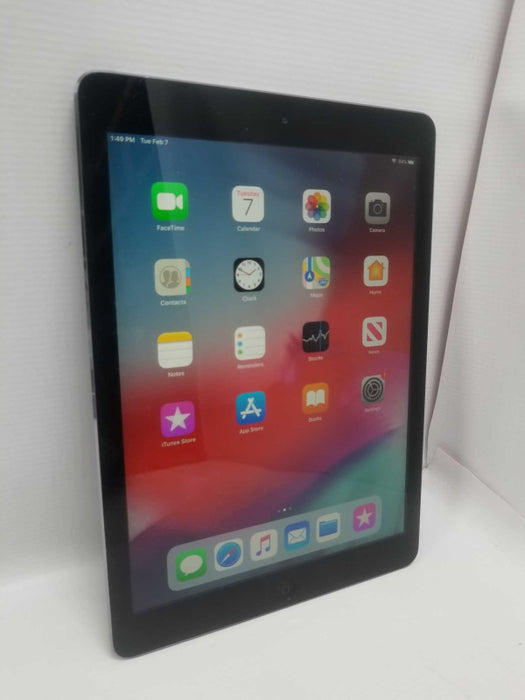 Apple iPad Air 1st Generation A1474 9.7in 16GB WiFi, QTY ~