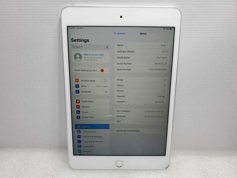 Apple iPad Mini 4 - 8.3\\" - 128 GB - White [A1538] (