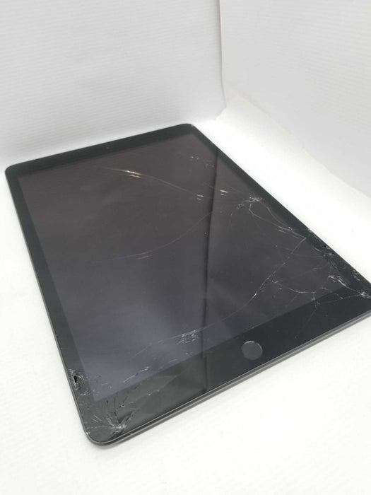 Apple iPad 10.2â 128GB A2270 8th Gen WiFi, AS-IS READ* ~