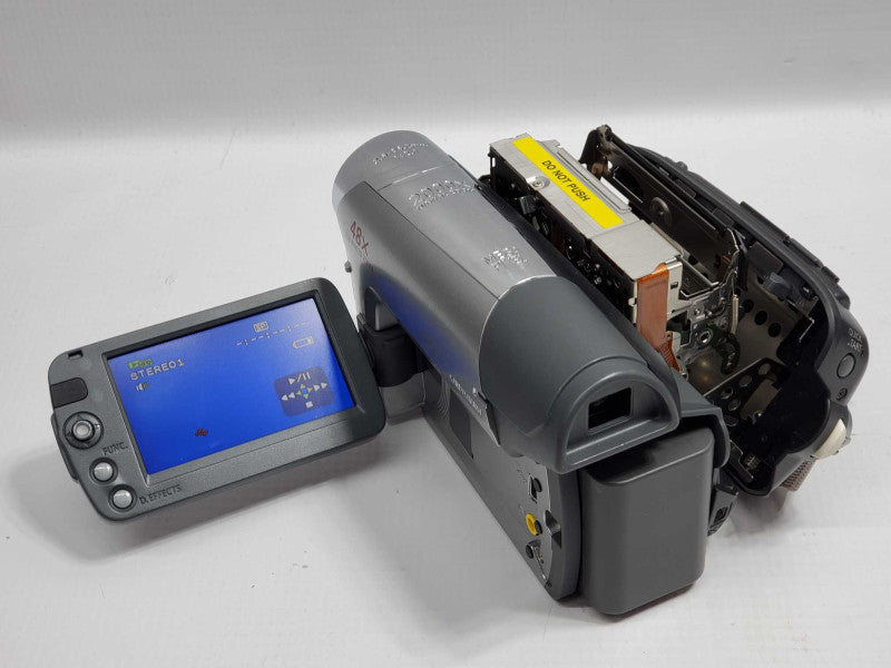 Canon ZR950 MiniDV Camcorder |