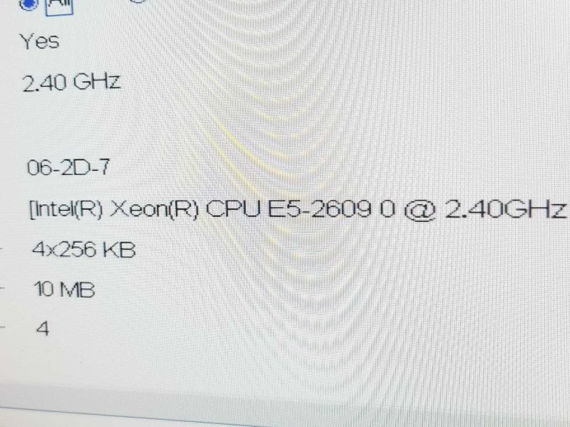 Dell PE R720, 1x Xeon E5-2609 2.4GHz QC/32GB ECC, H710p Mini, 8x2.5\\" READ* ~