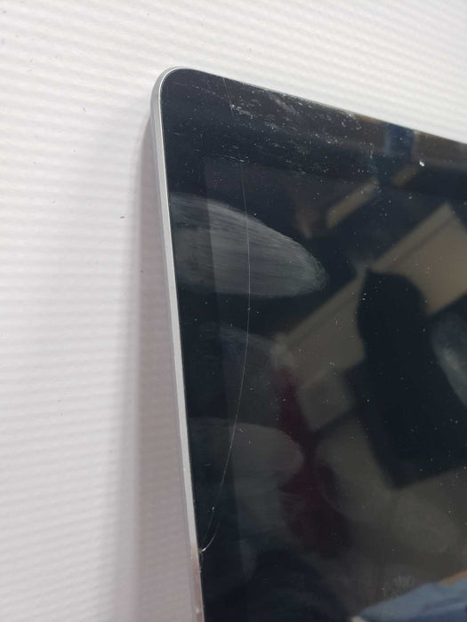 iPad Air -2016 Model 64 GB Unlocked WiFi + Cell *NOTE* )