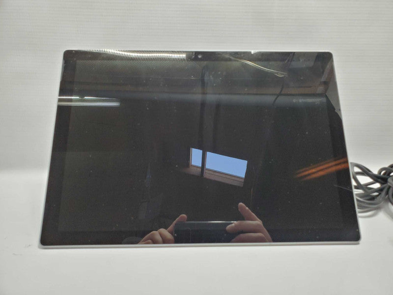 Microsoft Surface Pro 6 (1796) i7-8650U 8GB RAM 256GB Storage |