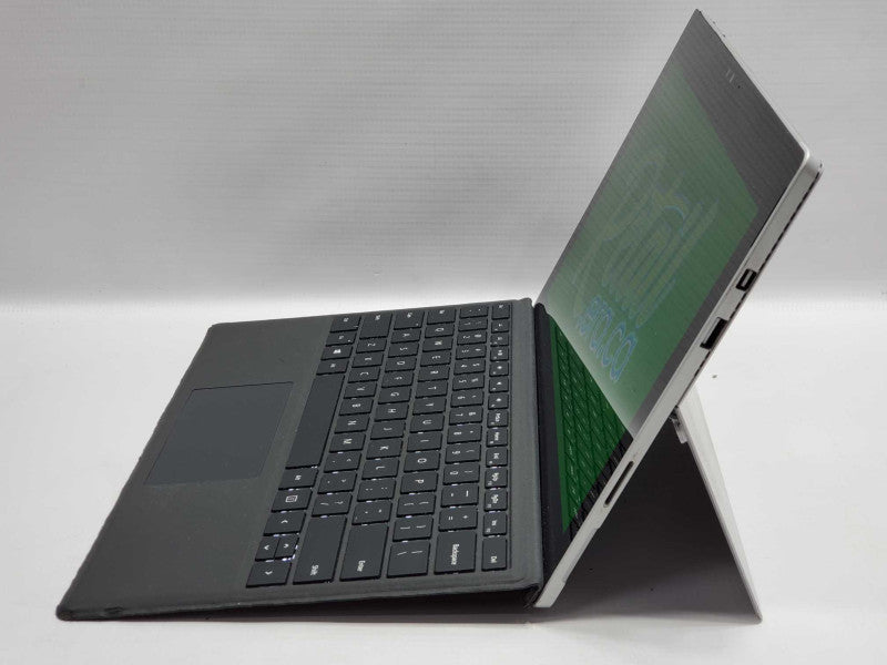 Microsoft Surface Pro 4 (1724) i5-6300U 8GB RAM 256GB Storage |