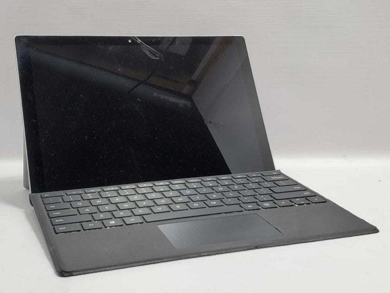 Microsoft Surface Pro 4 (1724) i5-6300U 8GB RAM 256GB Storage |