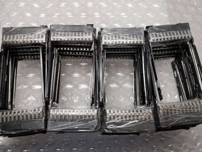 A Box of 40x HP 371589 -001 Server Hot-Plug 2.5\\" SAS/SATA Hard Drive Caddy