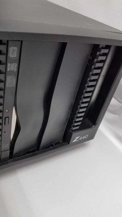 HP Z440 workstation Xeon E5-1603 v4 @ 2.80ghz / 16gb ram / EVGA gtx 660 Ti #