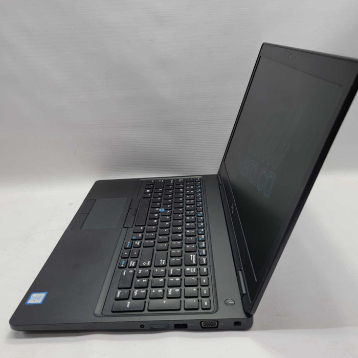 Dell Latitude 5590 15.6\\" FHD i5-7300U, 8GB RAM, 256GB SSD =