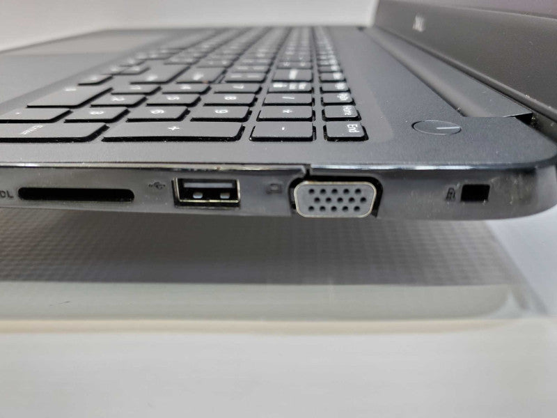 Dell Latitude 3500 Core i3-8145 @ 2.1GHz 8GB DDR4 500GB SSD (
