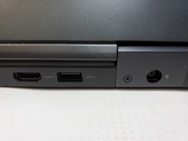 Dell Latitude 5580 15.6\\" Core i5-7300U @ 2.6 GHz 8GB Ram 250GB SSD [READ] (
