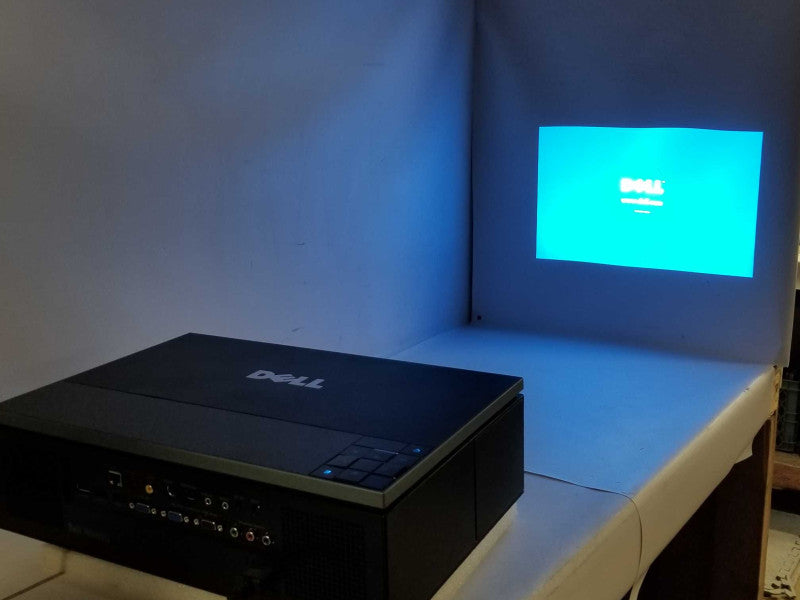 Dell 7609WU 1080p 3,850 ANSI Lumens DLP Projector 583 Lamp Hours, HDMI/Display _