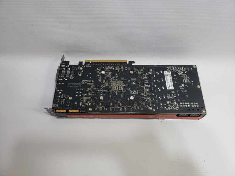 AMD XFX Radeon HD R7950 900 M 3GB Gaming Graphics Card GHOST Edition GPU )