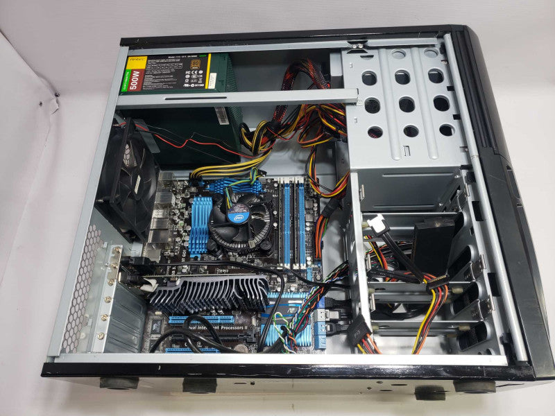 Custom PC i5 2300 @ 2.80 GHz 8 GB RAM Asus GPU )