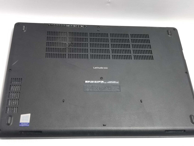 Dell Latitude 5590 i5-8350U 1.70GHz/8GB DDR4, 240GB SSD, 15.6\\", NO AC ~