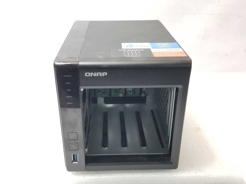 QNAP TS-451+ 4-Bay NAS server, No HDD, No HDD Caddies, Powers on, Read _