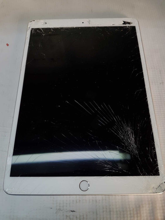 iPad air A2152 air 3rd gen 32GB - Factory Reset - Unlocked - READ #