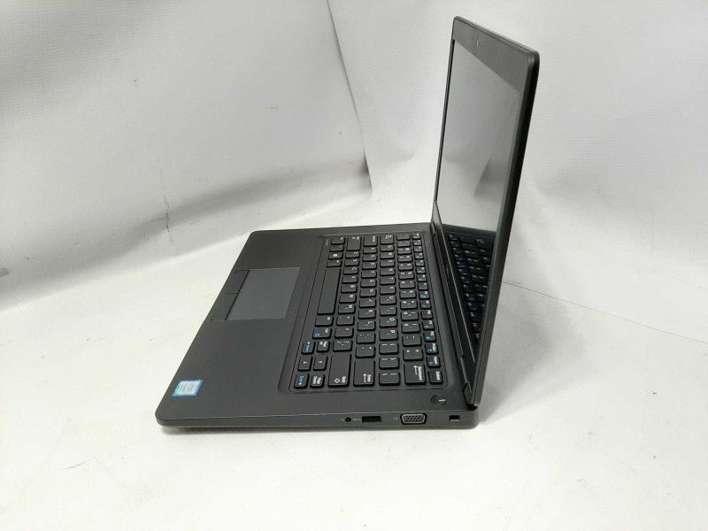 DELL Latitude 5490 14" i7-7820HQ @ 2.9Gz 8GB DDR4 256GB NVme   $