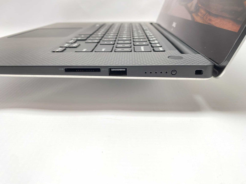 DELL XPS 15 9570 with i9-8950HQ CPU 16GB RAM & 512GB NVMe Storage  -