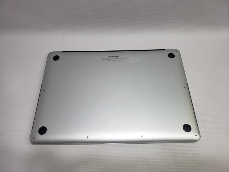 Apple Macbook Pro 15\\" Retina i7 4750HQ @ 2.00 GHz  8GB RAM 250GB HDD )