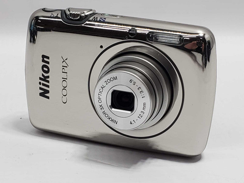 Nikon Coolpix S01 10.1MP Miniature Digital Camera |